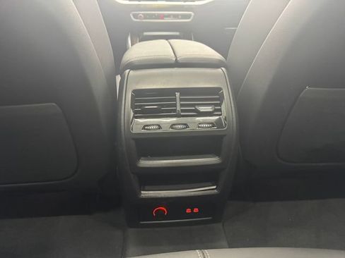 Used 2025 BMW X5 xDrive40i w/ Parking Assistance Package AWD/4WD image 44