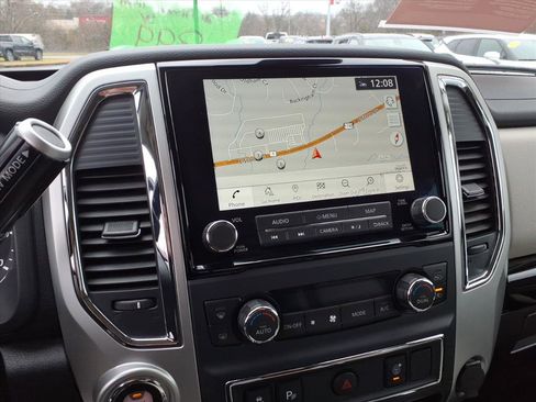 Certified 2021 Nissan Titan SV w/ SV Convenience Package image 10