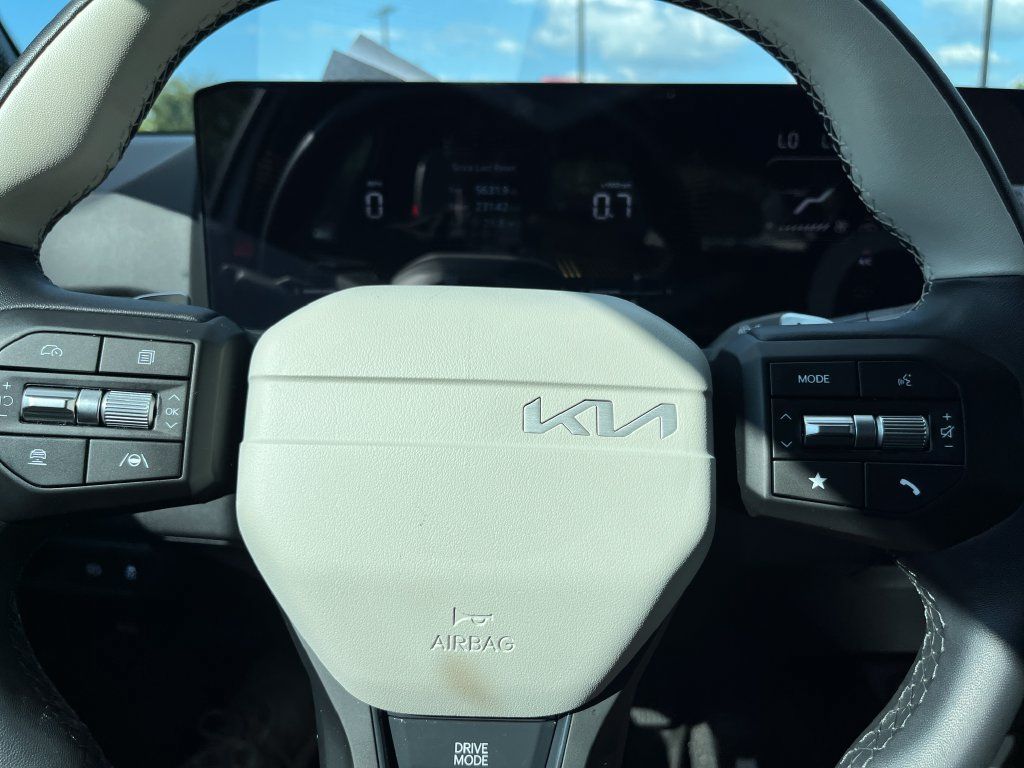 Used 2026 Kia K4 GT-Line w/ GT-Line Sunroof Package FWD image 43