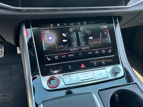 Used 2024 Audi RS Q8 w/ Black Optic Package image 30