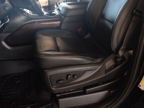 Used 2018 GMC Yukon XL SLT AWD/4WD image 45