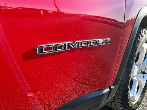 Used 2018 Jeep Compass Latitude w/ Popular Equipment Group image 41