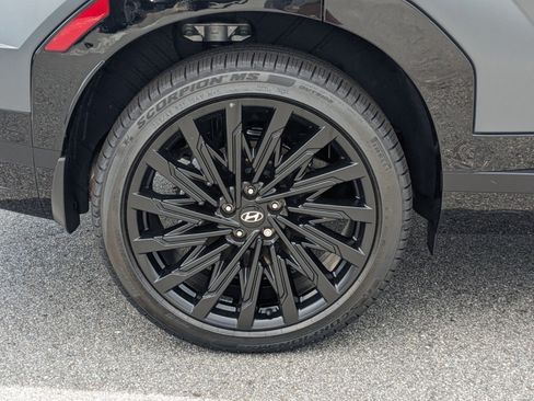 Used 2025 Hyundai Santa Fe Calligraphy image 9