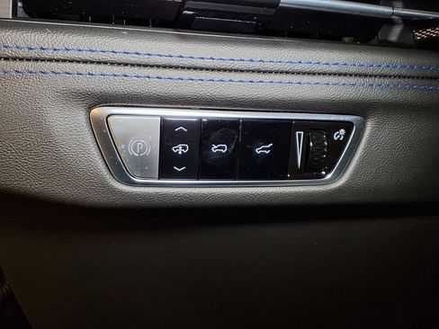 New 2026 Cadillac Escalade IQL Sport 1 AWD/4WD image 17