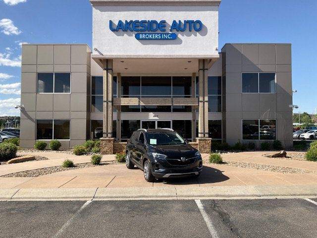 Used 2022 Buick Encore GX Essence w/ Experience Buick Package FWD image 2