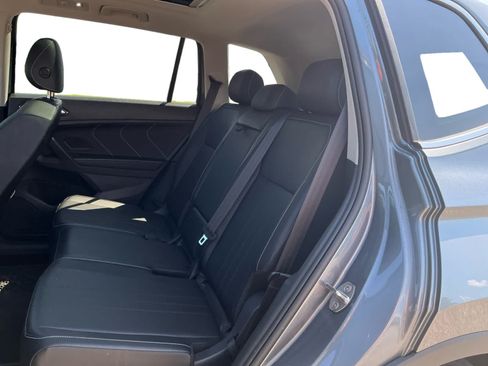 Used 2023 Volkswagen Tiguan SE w/ Panoramic Sunroof Package AWD/4WD image 13