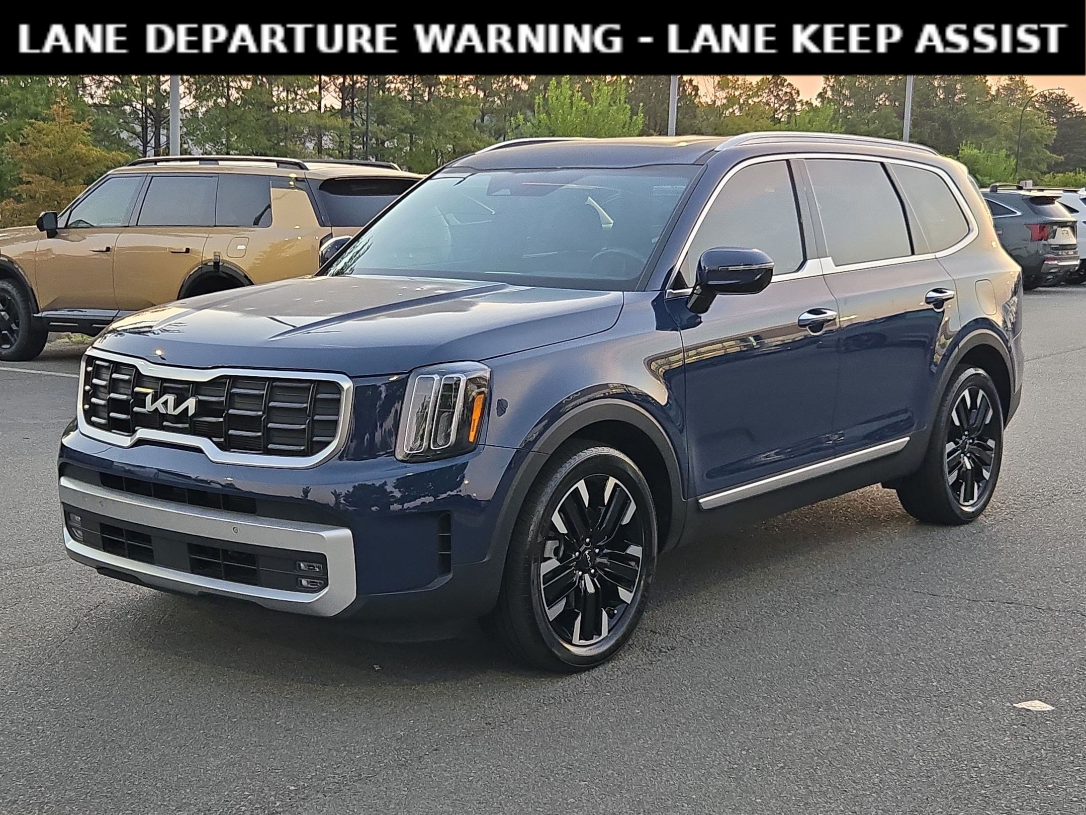 Used 2024 Kia Telluride SX AWD/4WD image 3