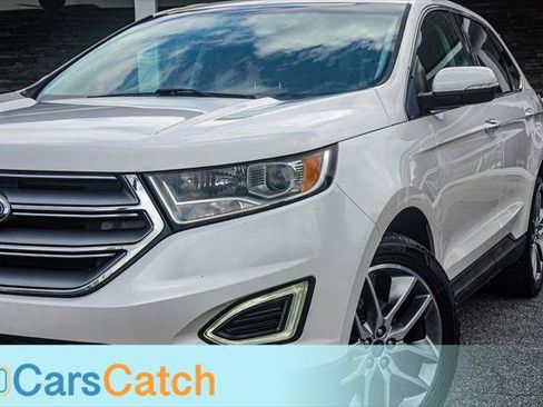 Used 2017 Ford Edge Titanium w/ Technology Package FWD image 6