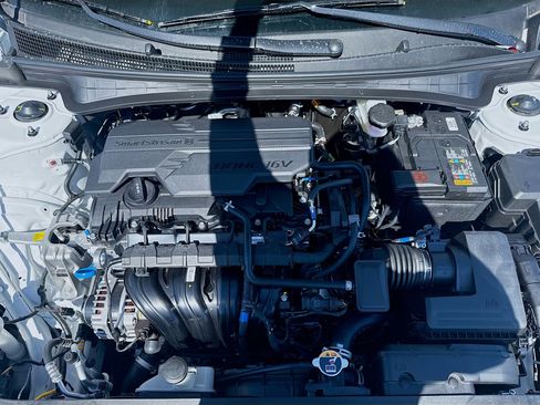 New 2026 Hyundai Elantra Sport FWD image 22