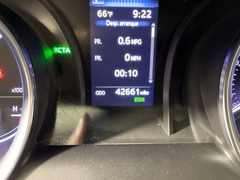 Used 2020 Toyota Camry LE w/ Convenience Package image 18