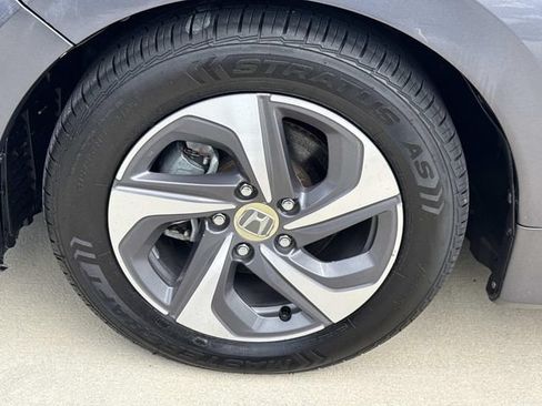 Used 2019 Honda Insight EX image 4