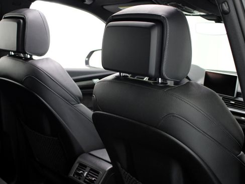 Used 2020 Audi SQ5 Premium Plus w/ Premium Plus Package image 42