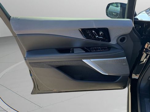New 2026 Cadillac Optiq Luxury 1 image 25