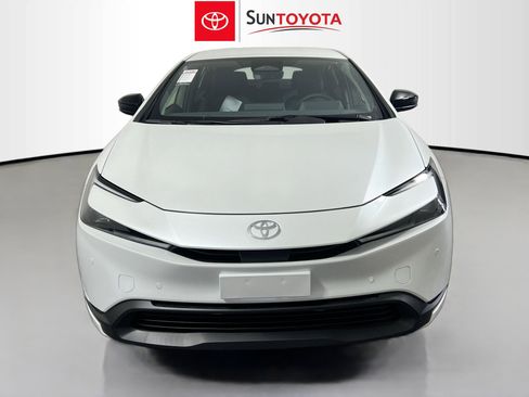 New 2026 Toyota Prius LE image 10