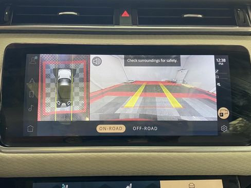 Used 2021 Land Rover Range Rover Velar R-Dynamic S AWD/4WD image 29