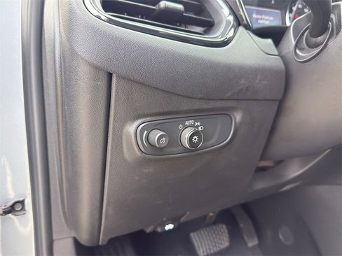 Used 2024 Chevrolet Equinox RS image 18