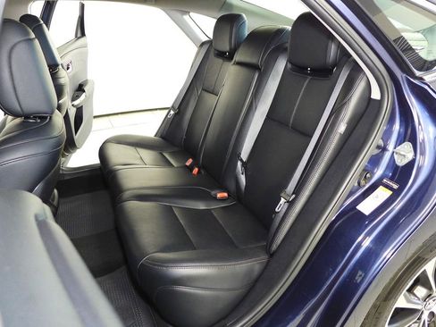 Used 2018 Toyota Avalon XLE w/ Preferred Accessory Package image 20