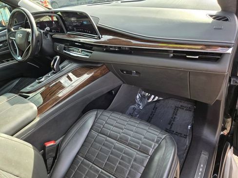 Used 2021 Cadillac Escalade Sport Platinum w/ Heavy-Duty Trailer Package AWD/4WD image 23