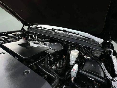 Used 2019 Cadillac Escalade ESV Premium Luxury image 56