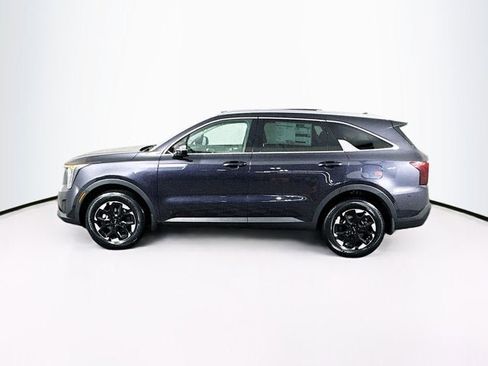 New 2026 Kia Sorento S image 8