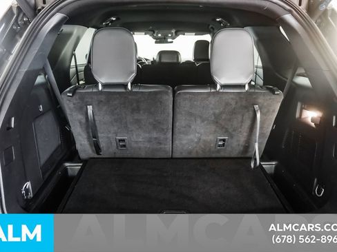 Used 2025 Ford Explorer ST-Line w/ ST-Line Street Pack AWD/4WD image 22