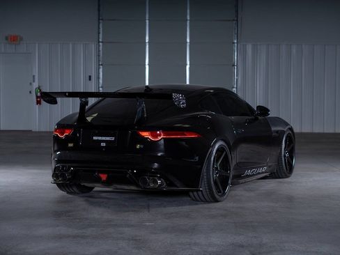 Used 2015 Jaguar F-TYPE R image 7