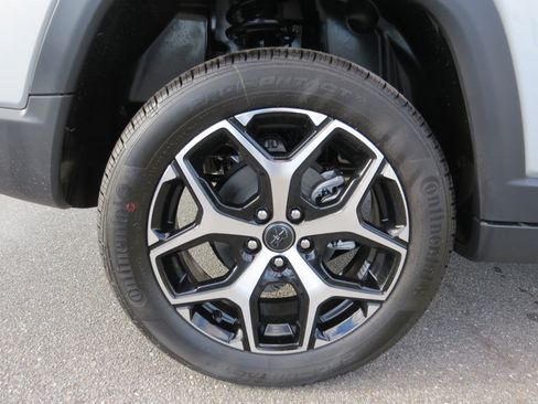 New 2026 Jeep Compass Limited w/ Sun, Sound & Navigation Group image 11