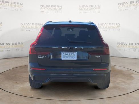New 2026 Volvo XC60 T8 Core w/ Climate Package image 4