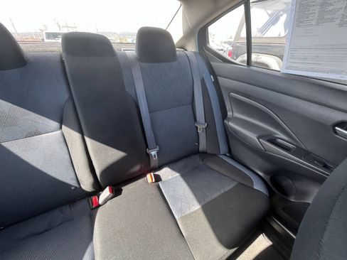 Used 2025 Nissan Versa SV FWD image 34