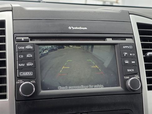 Used 2019 Nissan Frontier PRO-4X image 12