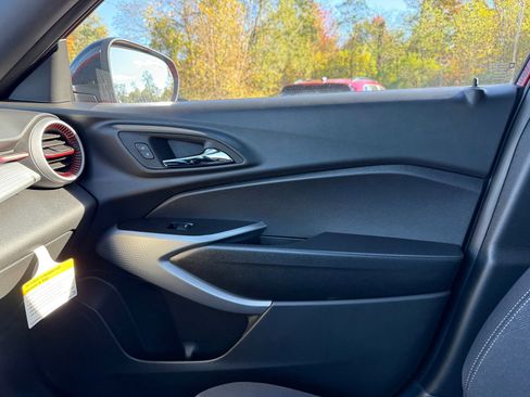 New 2026 Chevrolet Trax RS w/ Driver Confidence Package image 36