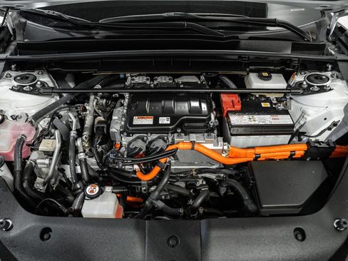 Used 2023 Lexus RZ 450e Premium w/ Technology Package image 17