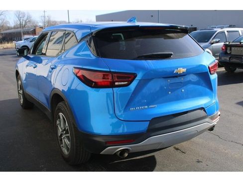Used 2025 Chevrolet Blazer LT image 6