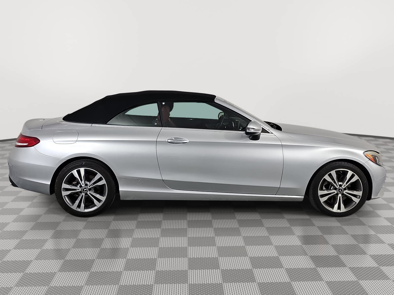 Used 2017 Mercedes-Benz C 300 4MATIC Cabriolet image 9