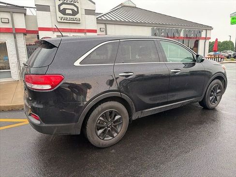 Used 2016 Kia Sorento L FWD image 10