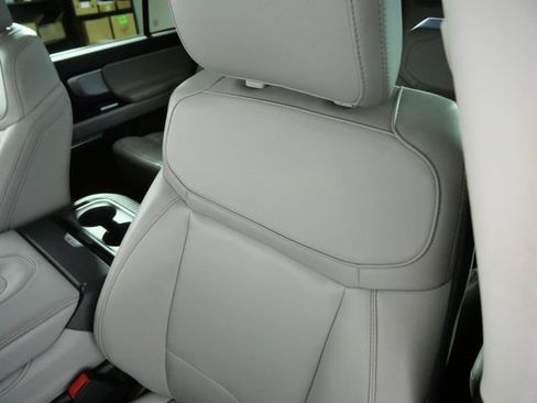 Certified 2025 Ford Expedition Active AWD/4WD image 19