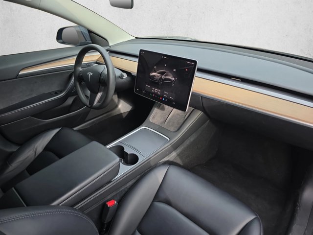 Used 2023 Tesla Model 3 Standard Range RWD image 22