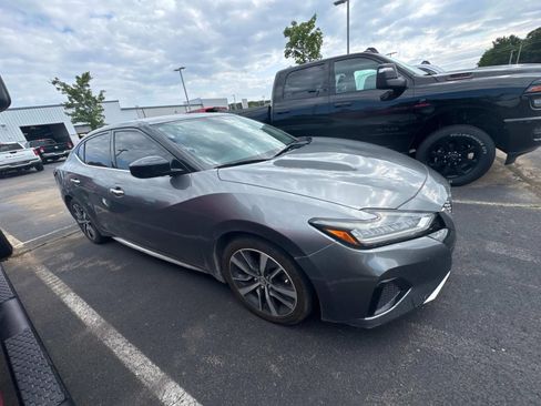 Used 2019 Nissan Maxima 3.5 S w/ Floor Mat Group FWD image 3