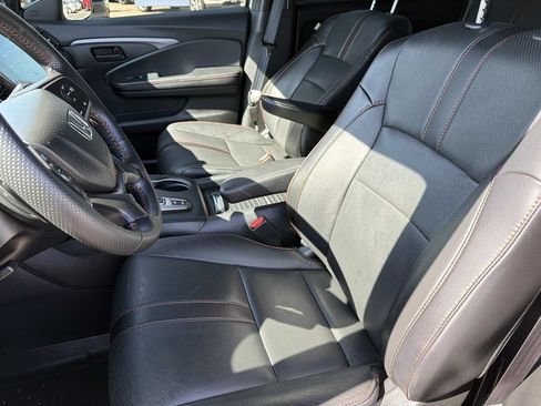 Used 2023 Honda Passport TrailSport image 22