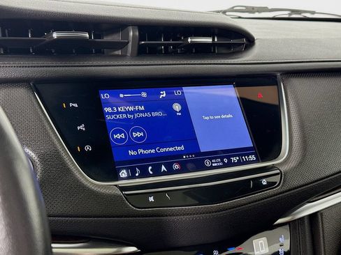 Used 2022 Cadillac XT5 Premium Luxury w/ Technology Package AWD/4WD image 16