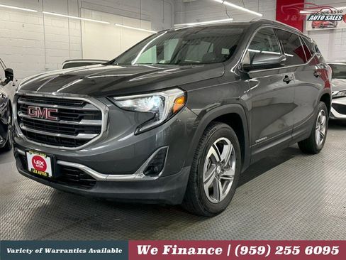 Used 2020 GMC Terrain SLT w/ Preferred Package AWD/4WD image 2