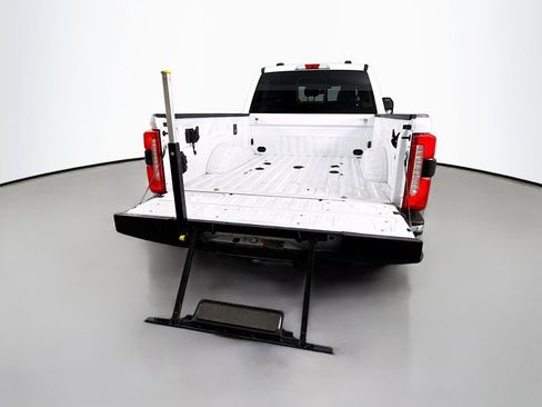 Used 2023 Ford F350 King Ranch image 28