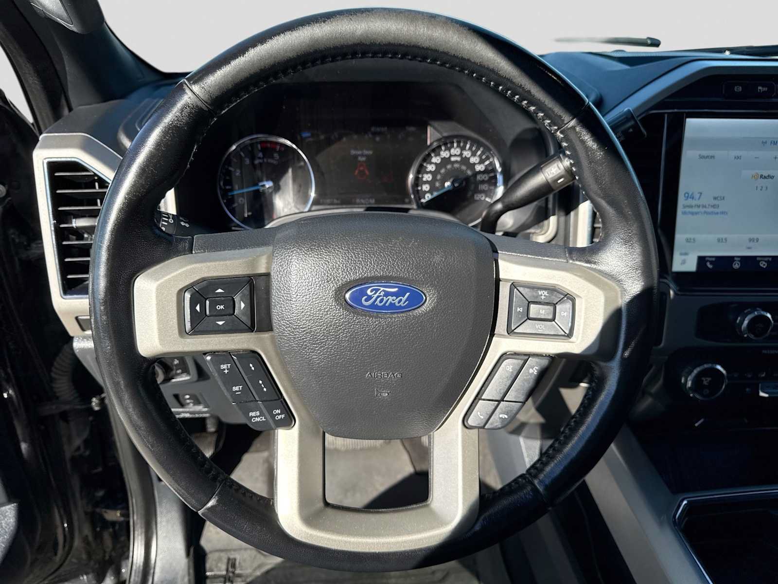 Used 2022 Ford F250 Lariat w/ Lariat Ultimate Package AWD/4WD image 22