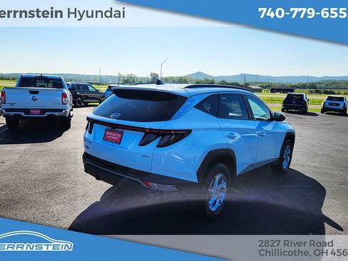 Used 2023 Hyundai Tucson SEL AWD/4WD image 29