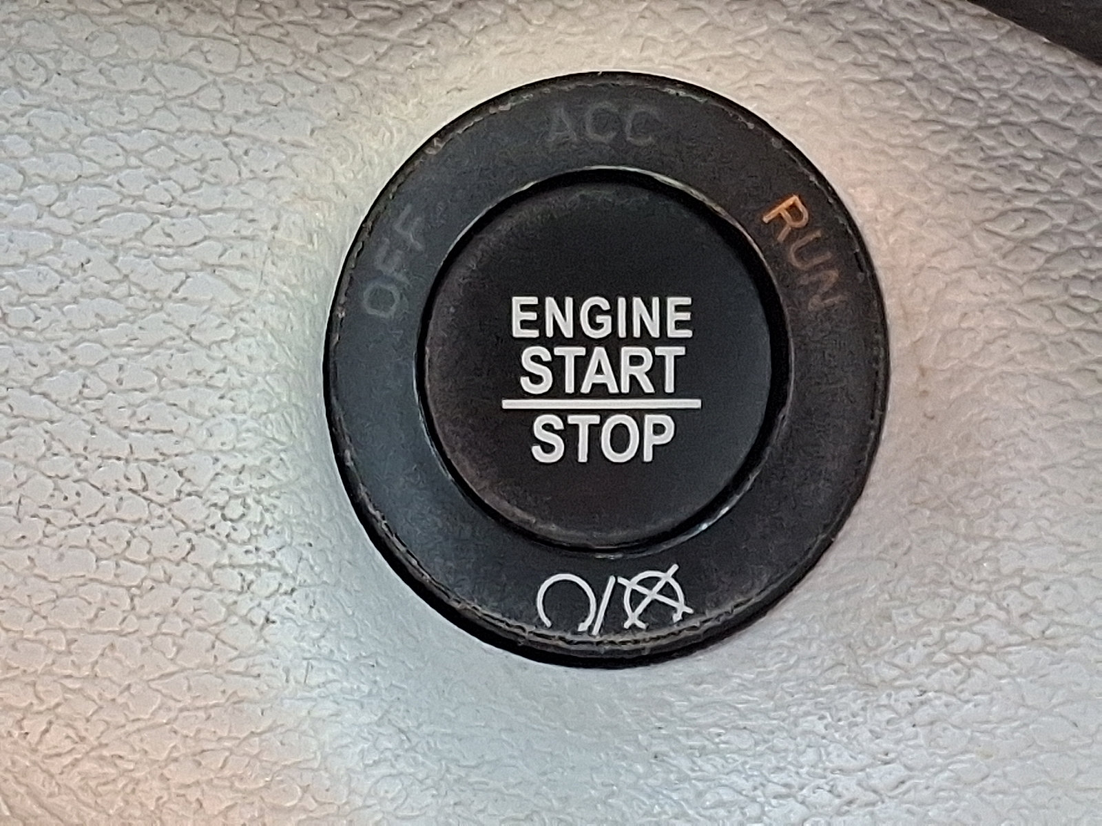 Used 2020 Jeep Cherokee Limited AWD/4WD image 22