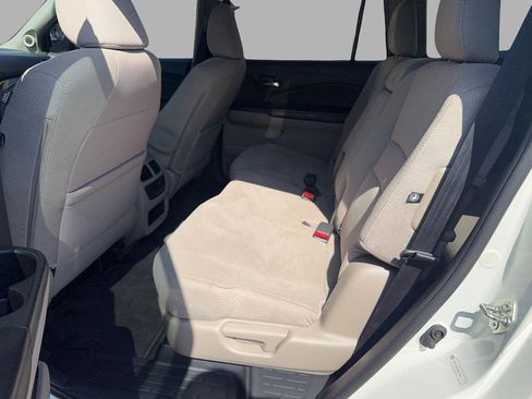 Used 2016 Honda Pilot EX image 17