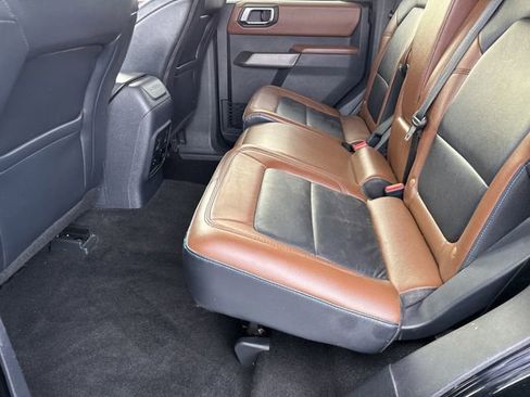 Used 2021 Ford Bronco Outer Banks AWD/4WD image 13