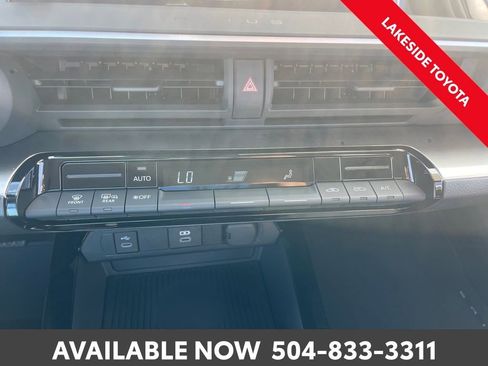 Certified 2025 Toyota Prius LE image 30