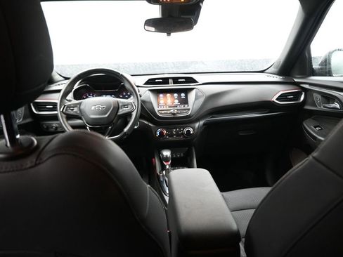 Used 2022 Chevrolet TrailBlazer RS FWD image 13
