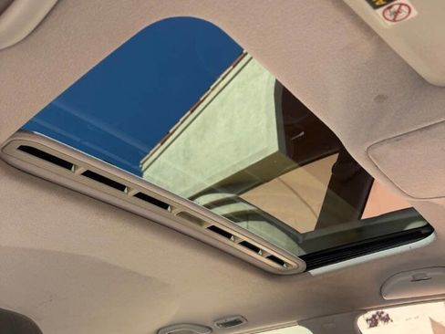 Used 2005 Volkswagen Jetta GLS image 17